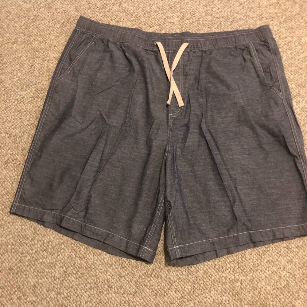 Kingsize 2XL Tall chambray shorts. Like new.